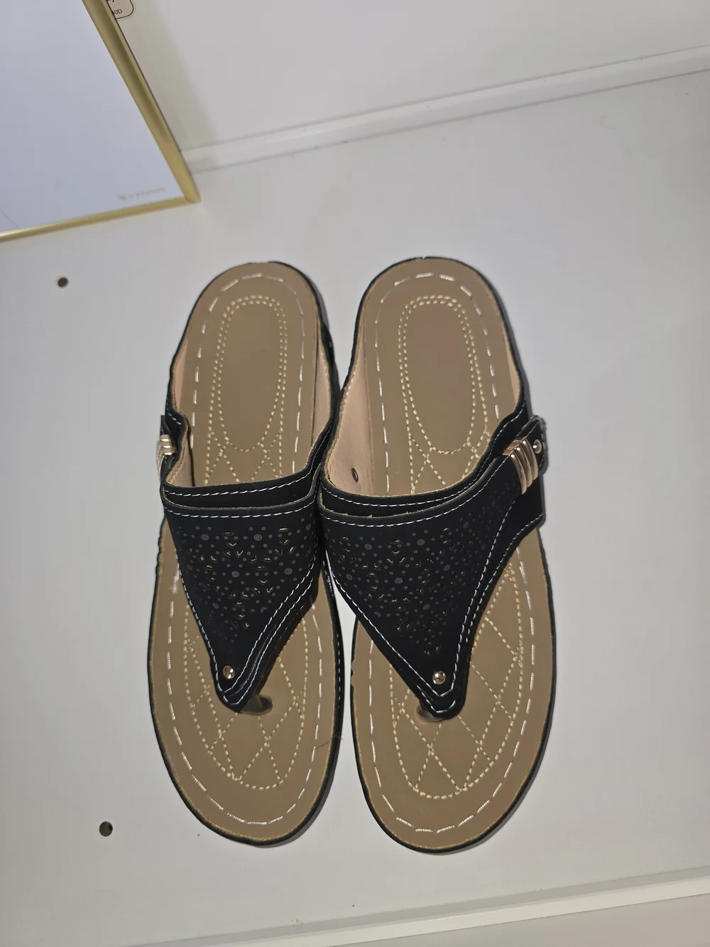 Women’s Black Thong Sandals - Comfortable Everyday Slip-Ons